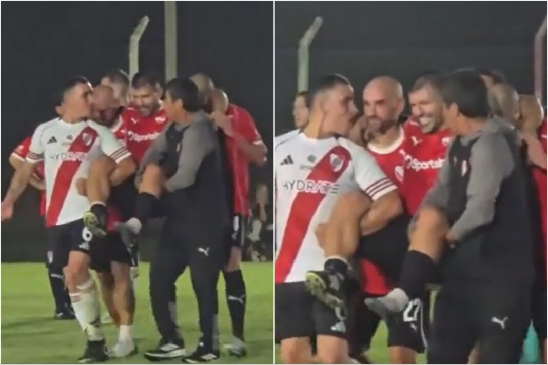 Sergio 'Kun' Agüero en el campo de juego, momento previo a su lesión en el partido de Independiente Senior.